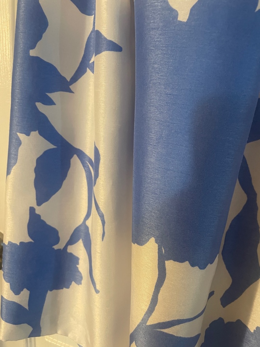 Danny & Nicole White Dress with Blue Floral Print - Picture 3 of 10